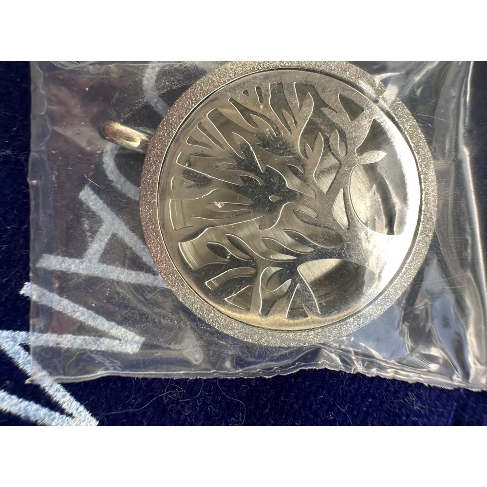 HooAMI Essential Oil Diffuser Necklace Silver Tree of Life Faith Locket Pouch - Picture 6 of 12